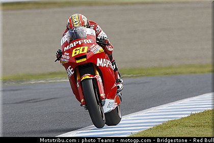 moto2_simon_08_japon_2010.jpg