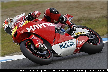 moto2_simon_11_japon_2010.jpg