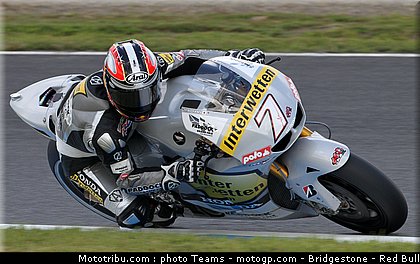 motogp_aoyama_10_japon_2010.jpg