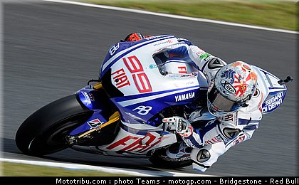 motogp_lorenzo_15_japon_2010.jpg