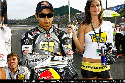 motogp_pitbabe_38_japon_2010.jpg