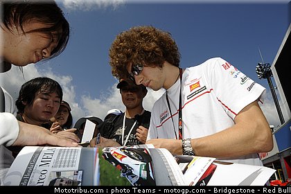 motogp_simoncelli_05_japon_2010.jpg
