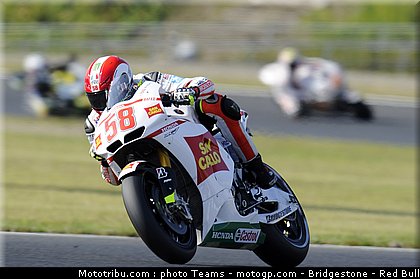 motogp_simoncelli_22_japon_2010.jpg