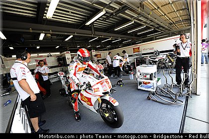 motogp_simoncelli_26_japon_2010.jpg