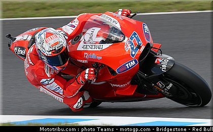 motogp_stoner_24_japon_2010.jpg