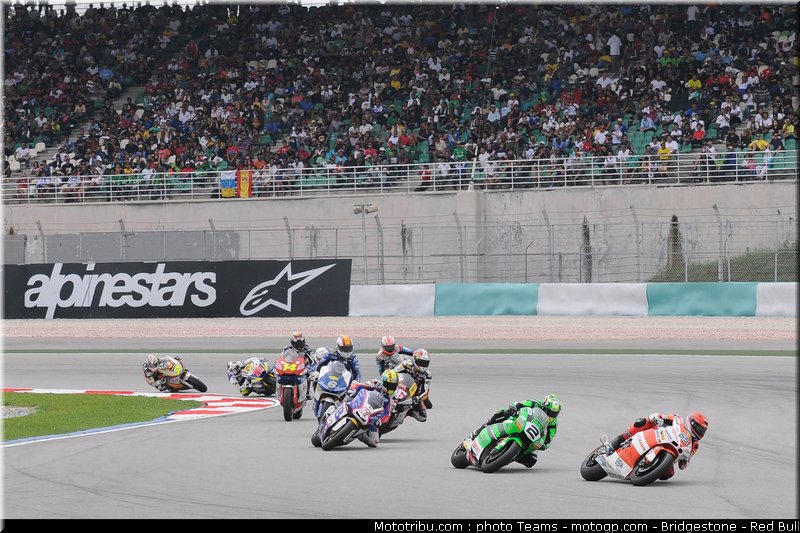 moto2_021_malaisie_2010