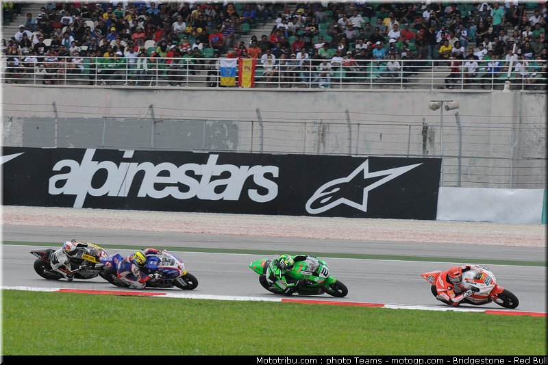 moto2_022_malaisie_2010