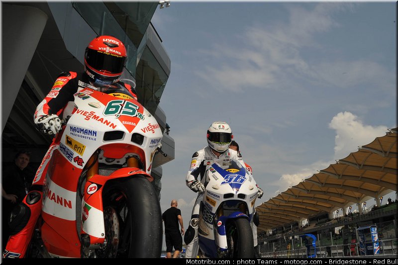 moto2_045_malaisie_2010
