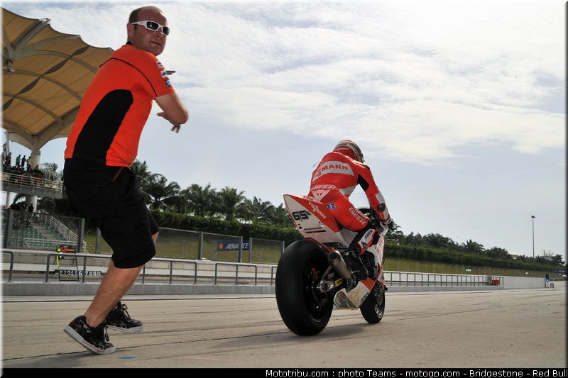 moto2_bradl_12_malaisie_2010