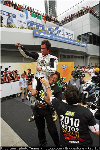 moto2_elias_29_malaisie_2010