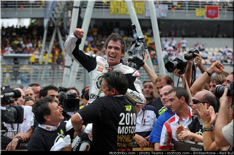 moto2_elias_30_malaisie_2010