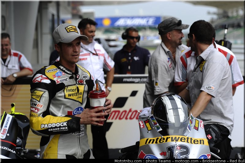 moto2_luthi_05_malaisie_2010