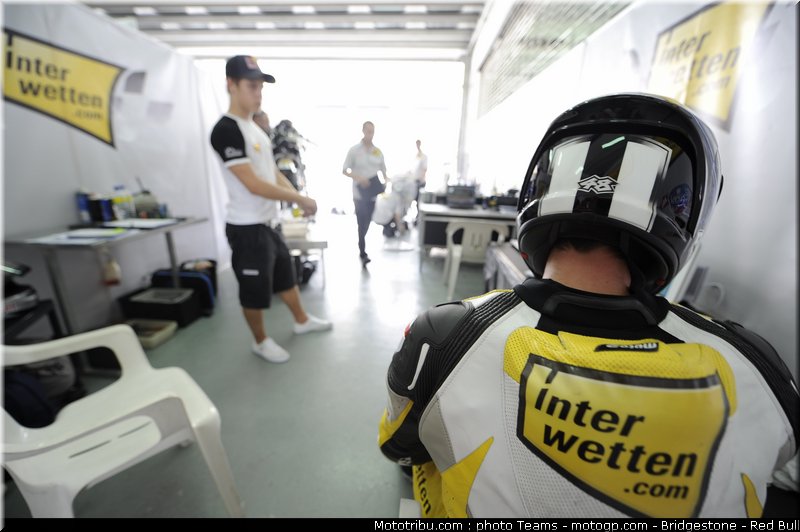 moto2_luthi_07_malaisie_2010