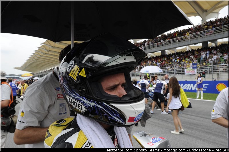moto2_luthi_10_malaisie_2010