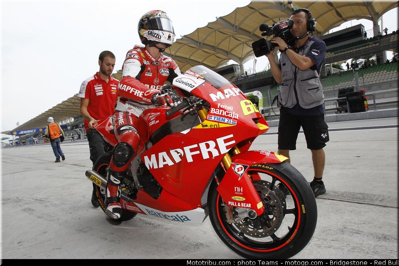 moto2_simon_1_malaisie_2010