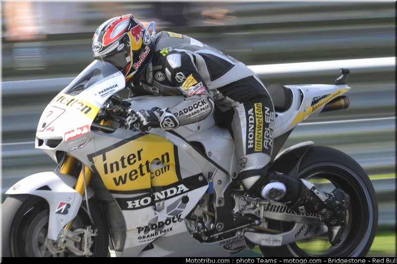 motogp_aoyama_05_malaisie_2010