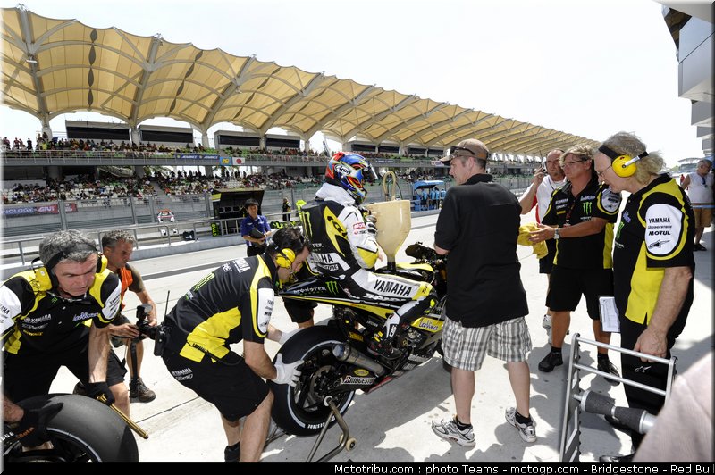 motogp_edwards_12_malaisie_2010