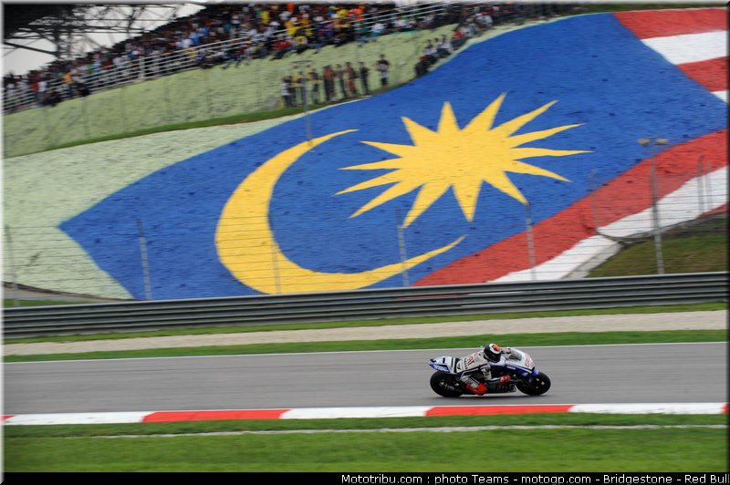 motogp_lorenzo_07_malaisie_2010