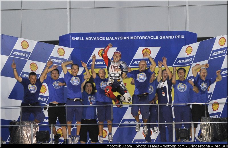 motogp_lorenzo_25_malaisie_2010