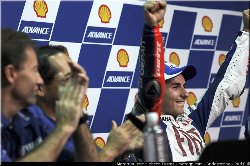 motogp_lorenzo_27_malaisie_2010