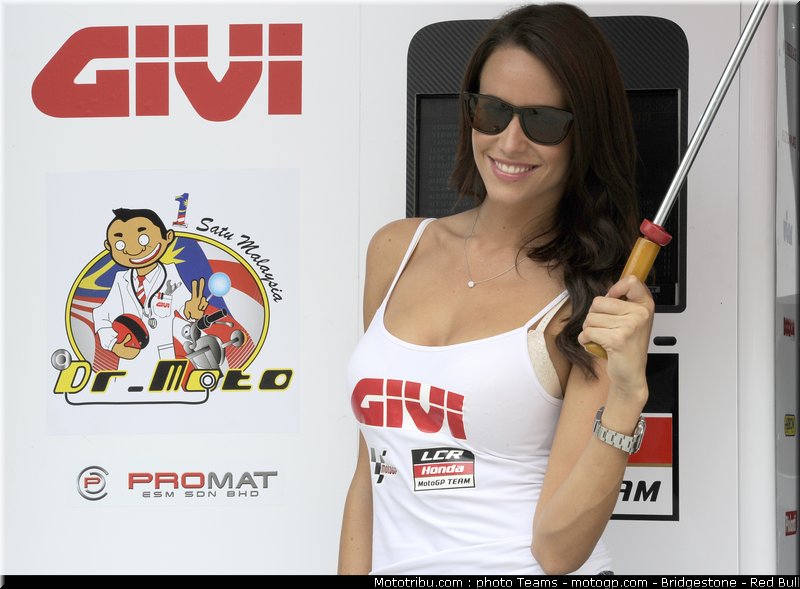 motogp_pitbabe_08_malaisie_2010