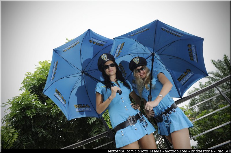 motogp_pitbabe_18_malaisie_2010