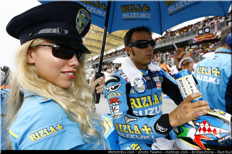 motogp_pitbabe_21_malaisie_2010