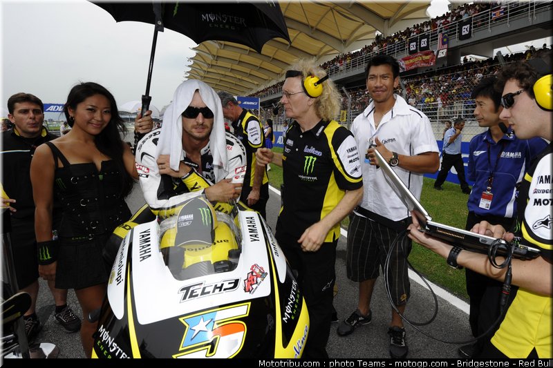 motogp_pitbabe_31_malaisie_2010
