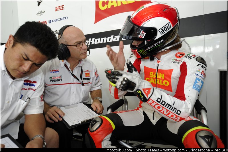 motogp_simoncelli_15_malaisie_2010