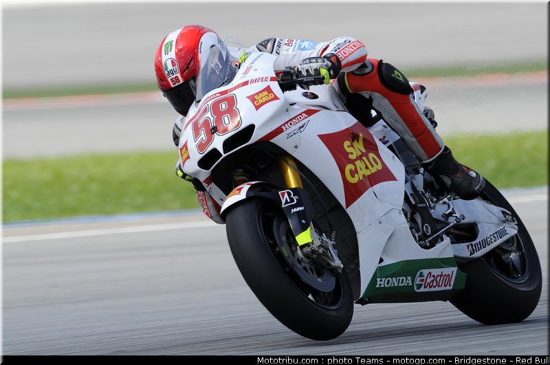 motogp_simoncelli_16_malaisie_2010