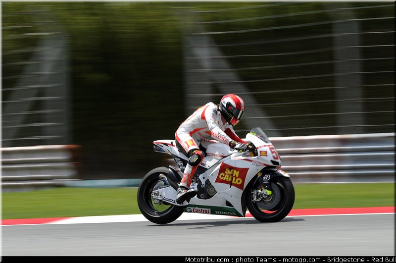 motogp_simoncelli_21_malaisie_2010