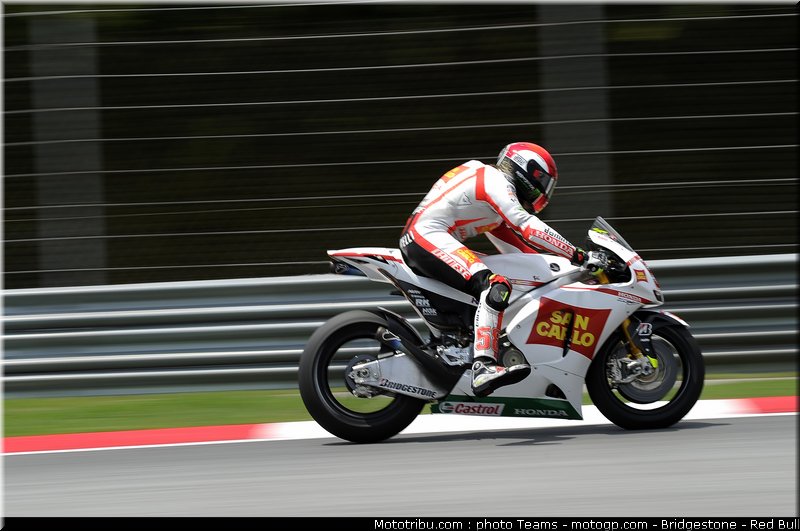 motogp_simoncelli_22_malaisie_2010