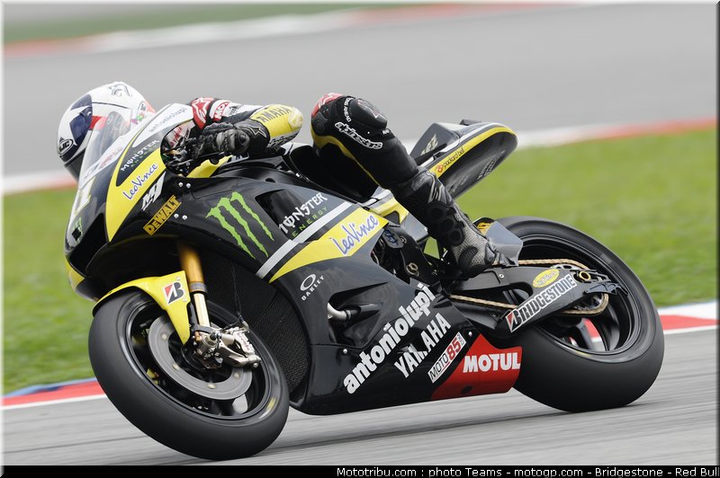 motogp_spies_07_malaisie_2010