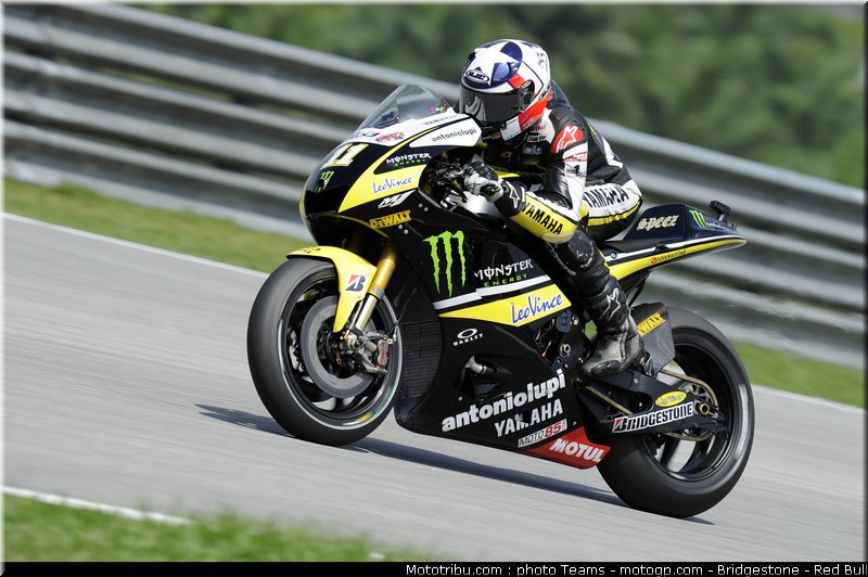 motogp_spies_18_malaisie_2010