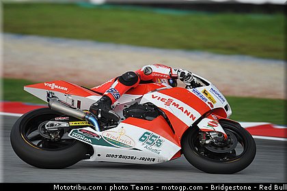 moto2_bradl_06_malaisie_2010.jpg