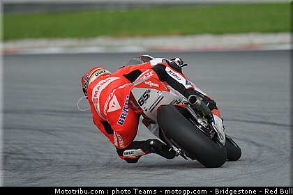moto2_bradl_07_malaisie_2010.jpg