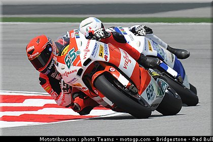 moto2_bradl_10_malaisie_2010.jpg