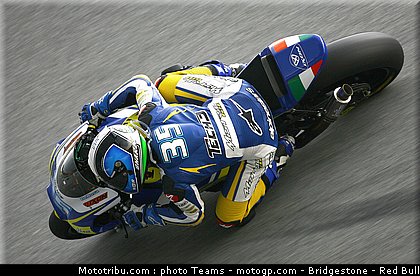 moto2_derosa_04_malaisie_2010.jpg