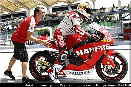 moto2_dimeglio_08_malaisie_2010.jpg