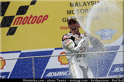 moto2_elias_45_malaisie_2010.jpg