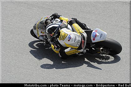 moto2_luthi_01_malaisie_2010.jpg