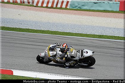 motogp_aoyama_07_malaisie_2010.jpg
