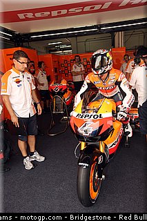 motogp_dovizioso_30_malaisie_2010.jpg