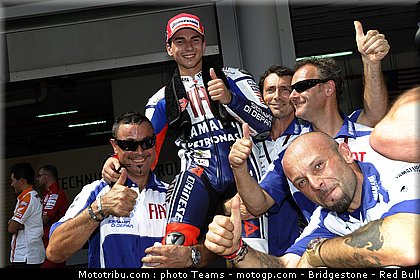 motogp_lorenzo_24_malaisie_2010.jpg