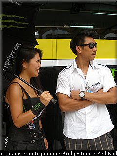 motogp_pitbabe_27_malaisie_2010.jpg