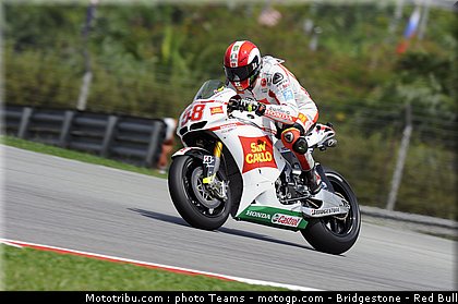 motogp_simoncelli_20_malaisie_2010.jpg