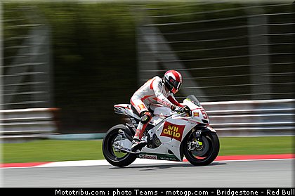 motogp_simoncelli_21_malaisie_2010.jpg