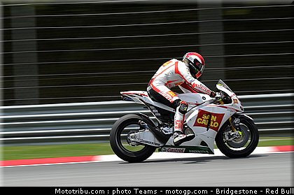 motogp_simoncelli_22_malaisie_2010.jpg