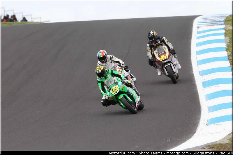 moto2_042_australie_2010
