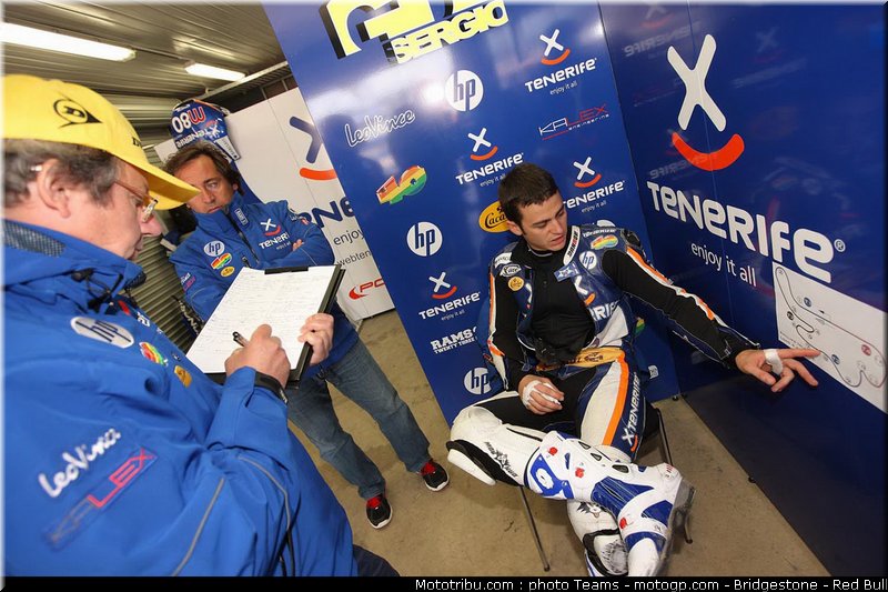 moto2_gadea_1_australie_2010